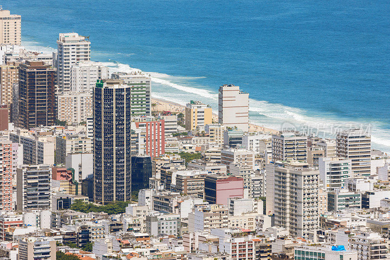 巴西鸟瞰图伊帕内玛区与海滩在里约热内卢de Janeiro